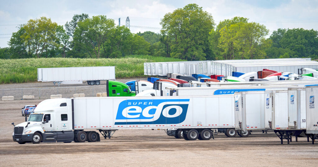 SuperEgo truck & trailer